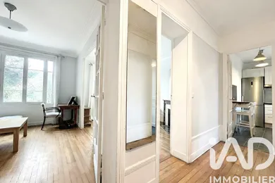 Apartment in Courbevoie (92400)