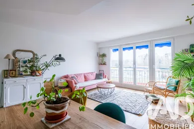 Apartment in Vanves (92170)