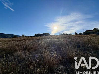 Terrain à bâtir à Embres-et-Castelmaure (11360)