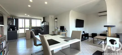Apartment in Orange (84100)