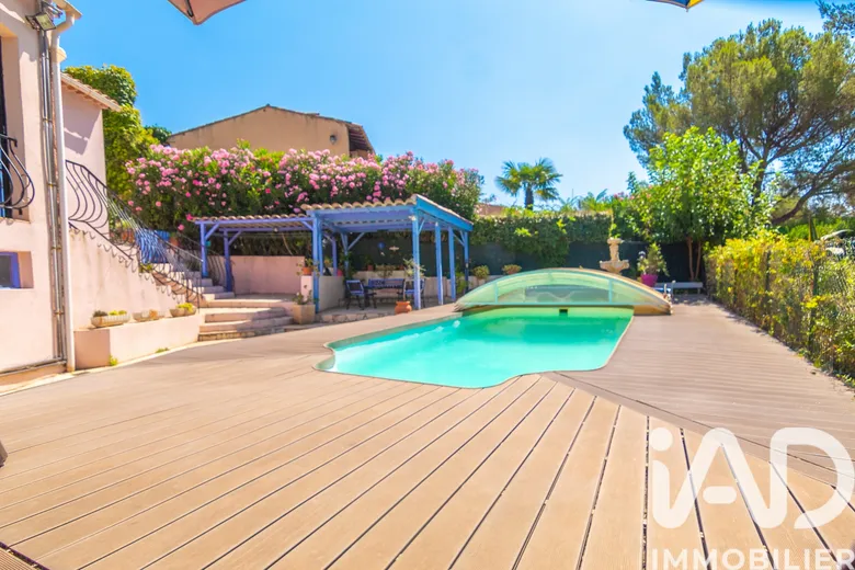 Maison 6 pièces 134 m² · à Roquebrune-sur-Argens · 134 m² · 549 000 €