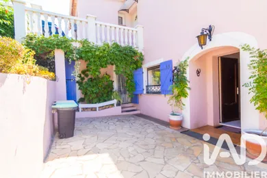 Maison à Roquebrune-sur-Argens (83520)