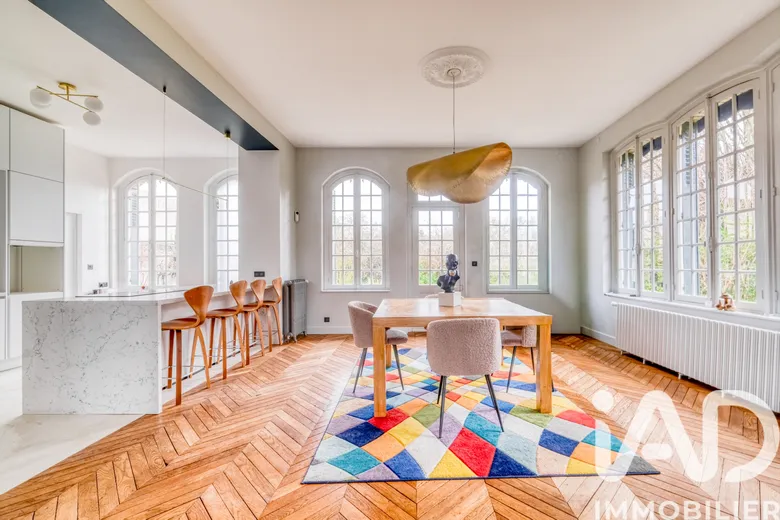 Maison 8 pièces 245 m² · à Évreux · 245 m² · 745 000 €