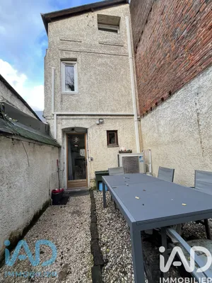 Townhouse in Quillebeuf-sur-Seine (27680)