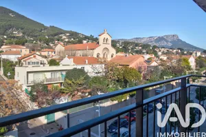 Apartment in Toulon (83000)