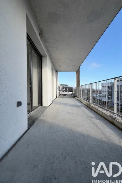Apartment in Villenave-d'Ornon (33140)