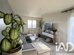 Apartment in Lys-lez-Lannoy (59390)