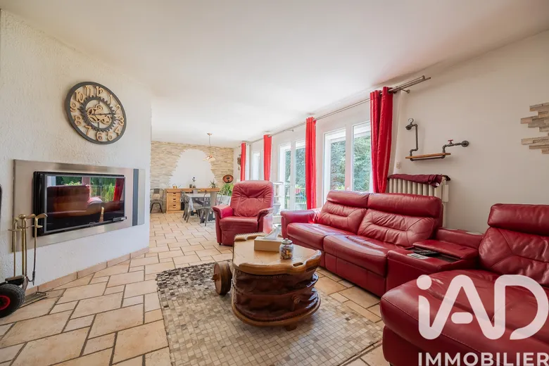 Maison 8 pièces 159 m² · à Mouzon · 159 m² · 259 500 €