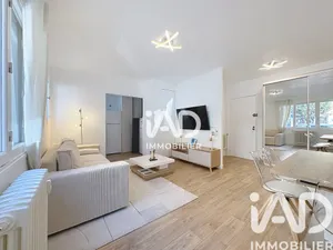 Apartment in Menton (06500)