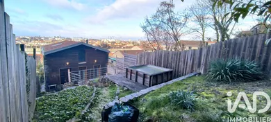 Townhouse in Cenon (33150)