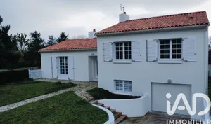 Maison à Vairé (85150)