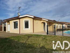 Maison traditionnelle à Saint-Pierre-du-Mont (40280)