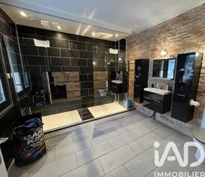 House in La Brosse-Montceaux (77940)