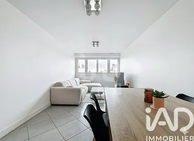 Apartment in Colombes (92700)