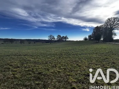 Building plot in Marcolès (15220)