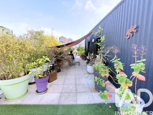 Apartment in Bordeaux (33300)