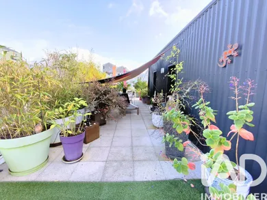 Appartement à Bordeaux (33300)