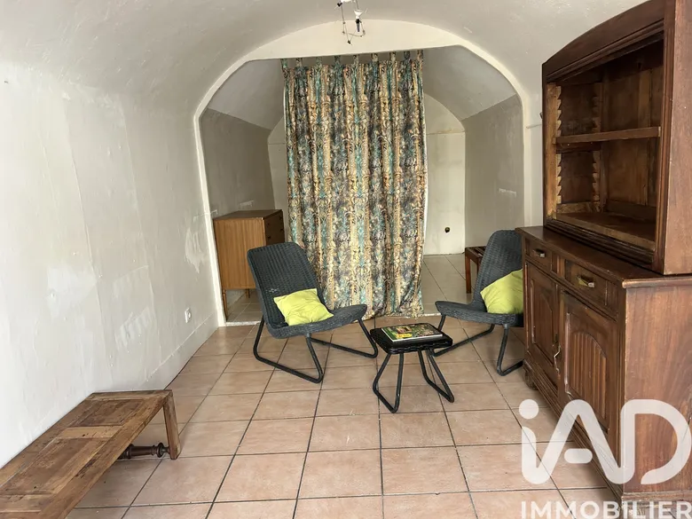 Appartement 3 pièces 50 m² · à Saint-Étienne-les-Orgues · 50 m² · 65 000 €