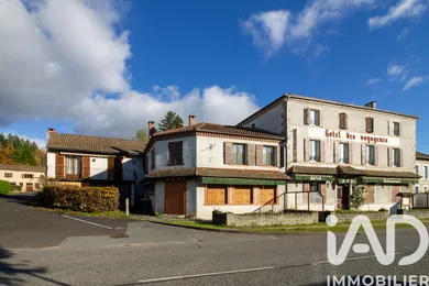 Immeuble à Vertolaye (63480)