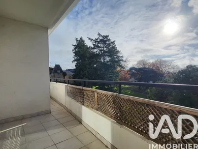 Apartment in Cholet (49300)