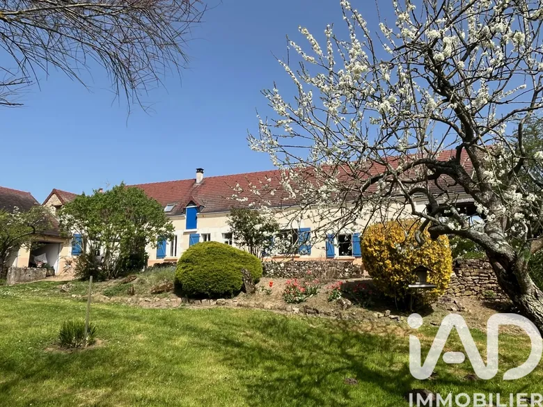 Maison 6 pièces 165 m² · à Sougé · 165 m² · 236 000 €