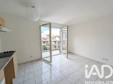 Appartement à Cagnes-sur-Mer (06800)