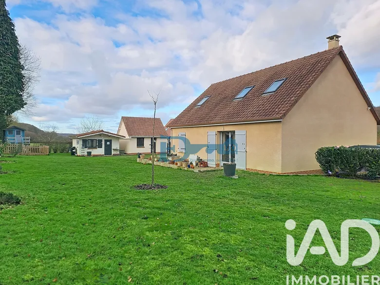 Maison 5 pièces 104 m² · à Freulleville · 104 m² · 210 000 €