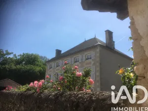 Maison de ville à Gençay (86160)