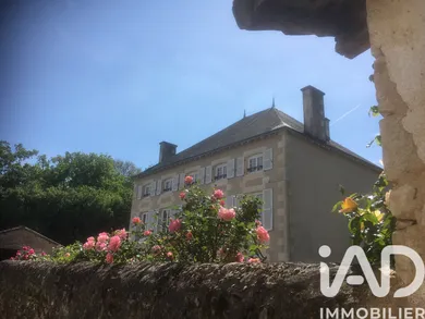 Maison de ville à Gençay (86160)