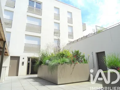 Apartment in Bondoufle (91070)