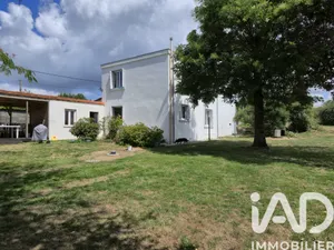 Maison de campagne à Moncoutant (79320)