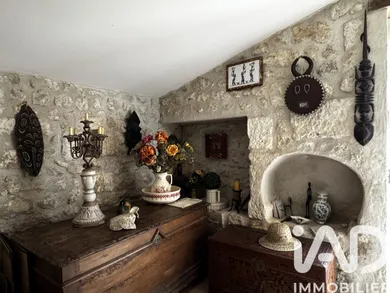 Maison de campagne à Saint-Bonnet-sur-Gironde (17150)