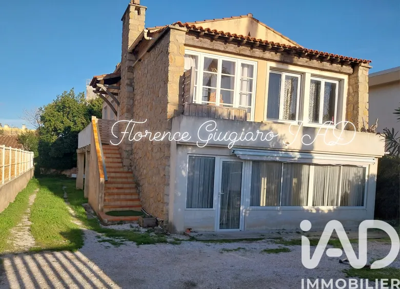 Maison 10 pièces 204 m² · à Six-Fours-les-Plages · 204 m² · 1 300 000 €