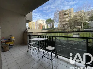 Apartment in Les Lilas (93260)