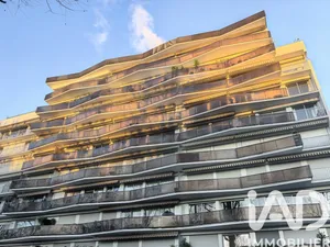 Apartment in Neuilly-sur-Seine (92200)