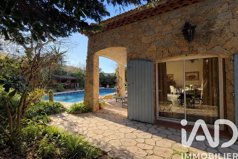Maison 9 pièces 290 m² · à Hyères · 290,1 m² · 1 195 000 €