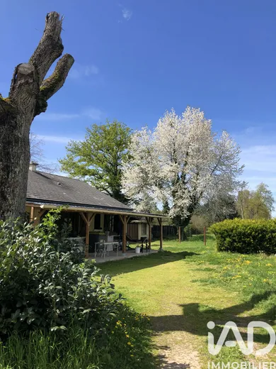 Maison de campagne à Saint-Prix (03120)