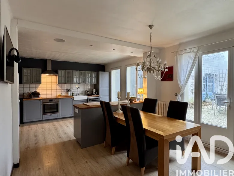 Maison 6 pièces 120 m² · à La Chapelle-Thémer · 120 m² · 159 500 €