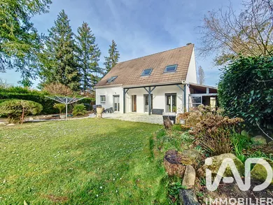 Maison traditionnelle à Saint-Fargeau-Ponthierry (77310)