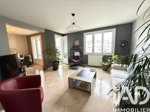 Apartment in Angers (49100)