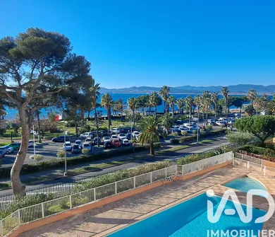 Apartment in Saint-Raphaël (83700)