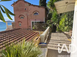 Appartement à EZE Bord de mer (06360)