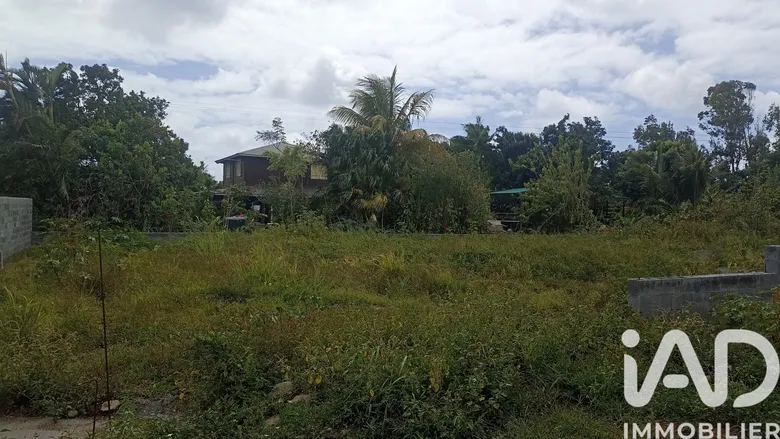 Terrain à bâtir à Saint-André (97440) · 117 000 €