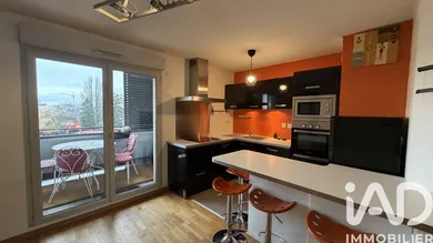 Apartment in Villeurbanne (69100)