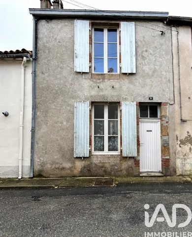 House in Parthenay (79200)