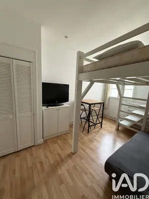 Apartment in Paris (75014)