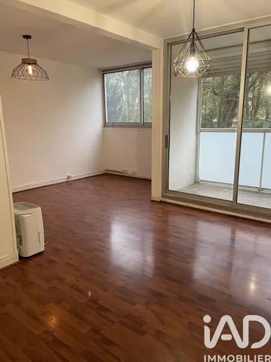 Apartment in Savigny-sur-Orge (91600)