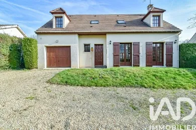 House in Couilly-Pont-aux-Dames (77860)