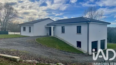 Traditional house in Orignolles (17210)