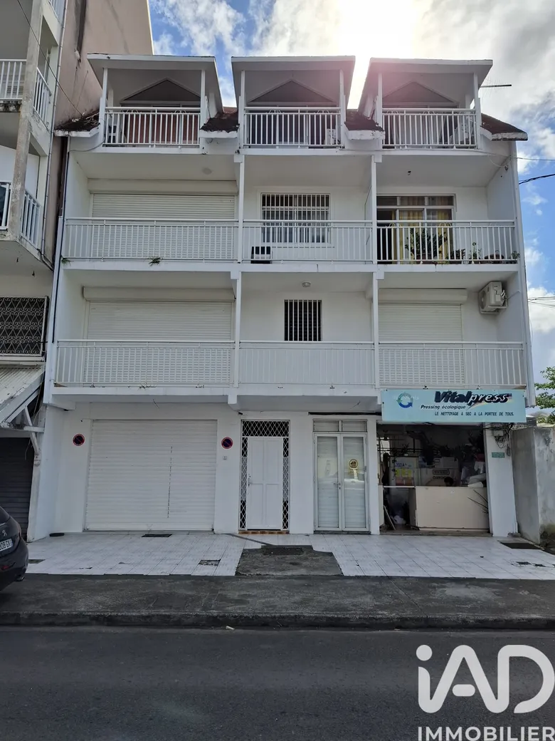 Immeuble 5 pièces 529 m² · à Les Abymes · 529 m² · 650 000 €